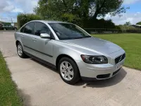 Used Volvo S40 100 HP (73 kW) 2005 Silver Sedan