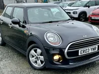 Usado Mini Cooper Hatch 2016 Negro Utilitario