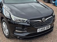 Used Vauxhall Grandland X S 130 HP (95 kW) 2019 Black SUV