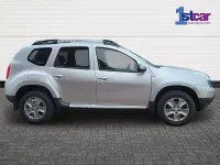 Used Dacia Duster Lauréate 110 HP (80 kW) 2016 Silver SUV