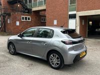 Usado Peugeot 208 Active 74 HP (54 kW) 2020 Cinzento Citadino