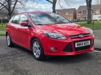 Used Ford Focus Titanium 125 HP (91 kW) 2014 Red Hatchback