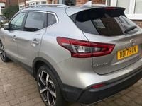 Used Nissan Qashqai Tekna 116 HP (85 kW) 2017 Silver SUV