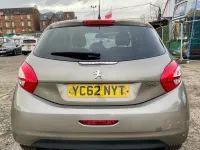 Used Peugeot 208 Allure 82 HP (60 kW) 2012 Grey Hatchback