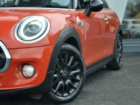 Używany Mini Cooper Classic 2019 Pomarańczowy Hatchback