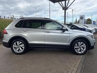 Begagnad VW Tiguan Life 150 HK (110 kW) 2023 Silver SUV