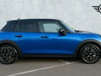 Used Mini Cooper Exclusive 113 kW (154 HP) 2025 Blue Hatchback