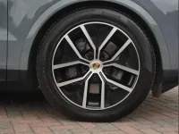 Used Porsche Cayenne 464 HP (341 kW) 2024 Grey SUV
