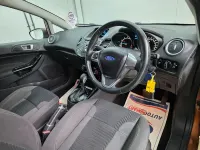Used Ford Fiesta Zetec 120 HP (88 kW) 2014 Yellow Hatchback