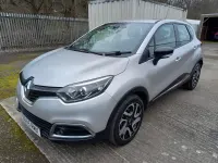 Used Renault Captur Dynamique 90 HP (66 kW) 2015 Silver SUV