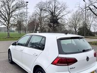 Used VW Golf VII SE 2018 White Hatchback