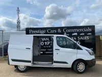 Used Ford Transit Custom 100 HP (73 kW) 2015 White Van