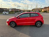 Used VW Polo SE 90 HP (66 kW) 2015 Red Hatchback