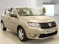 Used Dacia Sandero Ambiance 75 HP (55 kW) 2015 Beige Hatchback