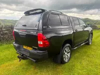 Used Toyota HiLux 150 HP (110 kW) 2020 Black Pickup