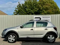 Used Dacia Sandero Lauréate 90 HP (66 kW) 2016 Silver Hatchback