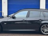 Used BMW 318 Sport Line 2011 Black Estate