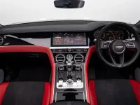 Begagnad Bentley Continental 550 HK (404 kW) 2022 Svart Cab