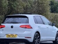 Used VW Golf VII GTD 184 HP (135 kW) 2017 White Hatchback