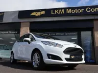 Used Ford Fiesta Zetec 82 HP (60 kW) 2016 White Hatchback