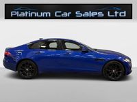 Usado Jaguar XF Portfolio 180 HP (132 kW) 2017 Azul Sedan