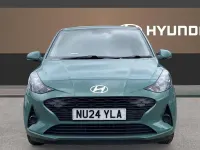 Used Hyundai i10 Advanced 67 HP (49 kW) 2024 Green Hatchback