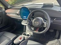 Used Mini Cooper Hatch 154 HP (113 kW) 2025 White Hatchback