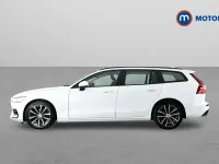 Used Volvo V60 Momentum 163 HP (119 kW) 2021 White Estate