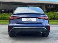 Ny Audi A3 Black Edition 2025 Blå Sedan