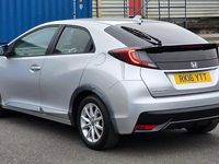 Begagnad Honda Civic S 120 HK (88 kW) 2016 Silver Halvkombi
