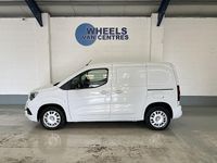 Used Vauxhall Combo S 100 HP (73 kW) 2023 White MPV