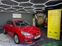 Second-hand Vauxhall Astra Elite 2015 Roșu Hatchback