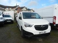 Used Vauxhall Combo 100 HP (73 kW) 2021 White MPV