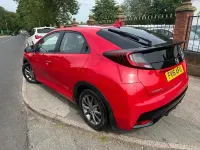 Begagnad Honda Civic SE Plus 120 HK (88 kW) 2016 Röd Halvkombi