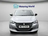 Gebraucht Peugeot 208 Allure+ 100 PS (73 kW) 2024 Grau Kleinwagen
