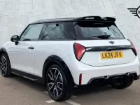 Used Mini Cooper Hatch 154 HP (113 kW) 2024 White Hatchback
