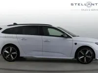 Used Peugeot 308 SW GT 134 HP (98 kW) 2025 White Estate