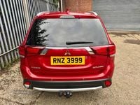 Used Mitsubishi Outlander 150 HP (110 kW) 2018 Red SUV