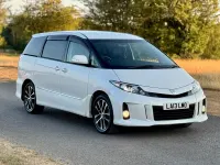 Used Toyota Estima 170 HP (125 kW) 2013 White MPV