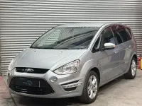 Usado Ford S-MAX Titanium 2013 Plateado Monovolumen