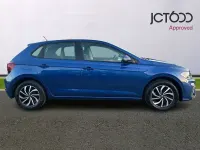 Second-hand VW Polo Life 94 CP (69 kW) 2023 Albastru Hatchback