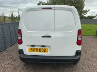 Used Citroën Berlingo 100 HP (73 kW) 2022 White MPV