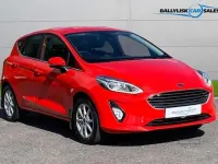 Used Ford Fiesta Zetec 70 HP (51 kW) 2019 Red Hatchback