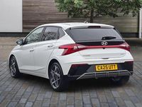 New Hyundai i20 Premium 100 HP (73 kW) 2025 White Hatchback