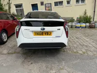 Used Toyota Prius 140 HP (102 kW) 2026 White Hatchback