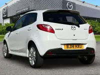 Usado Mazda 2 84 HP (61 kW) 2014 Branco Citadino