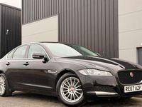 Second-hand Jaguar XF Prestige 180 CP (132 kW) 2017 Negru Berlinǎ