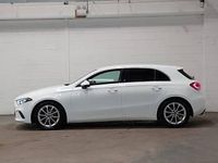 Begagnad Mercedes A180 Executive 116 HK (85 kW) 2018 Vit Halvkombi