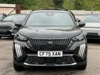 Nouă Peugeot 2008 Premium 143 CP (105 kW) 2025 Negru SUV
