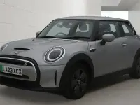 Begagnad Mini Cooper S Hatch 135 kW (184 HK) 2023 Silver Halvkombi